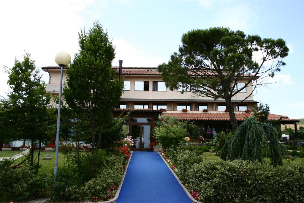 特托德勒马尔凯酒店 - 孔蒂意大利餐厅 钦戈利 外观 照片